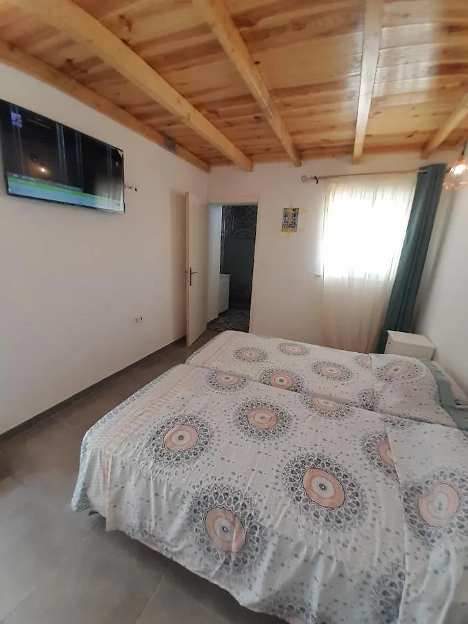 Quarto em Acomodações Particulares Ibiza Suite Independent Bedroom And Bathroom Albufeira Portugal